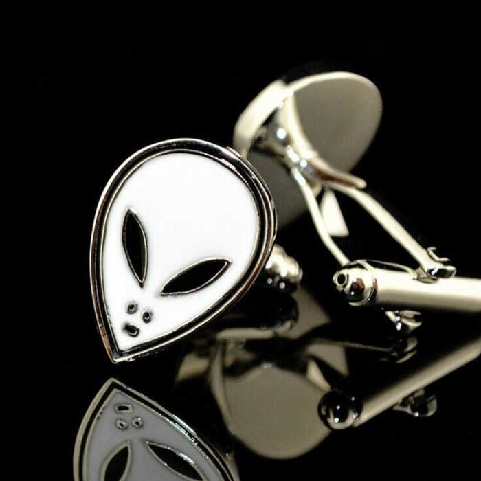 Butoni alien ET extraterestru argintii cu alb + ambalaj cadou