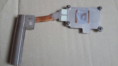 heatsink radiator procesor Dell Studio 1747 (17) 1630 1745 1749 at09r0020a0 foto