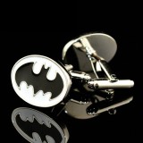 Butoni BATMAN argintii alb cu negru + ambalaj cadou, Inox