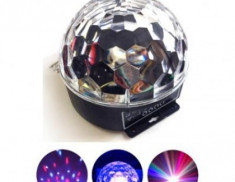 Proiector Led Magic Balll Light Disco foto
