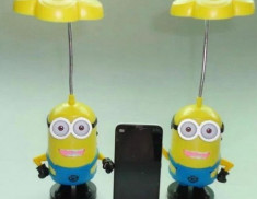 Lampa de veghe cu radio in forma de MINIONI foto