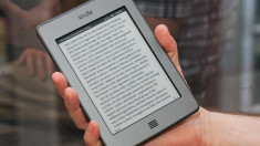 Kindle Touch, Ebook Reader, Stare Foarte Buna foto