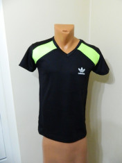 TRICOU ADIDAS -MODEL NOU -MARIMI-M -PENTRU 55-60 KG foto