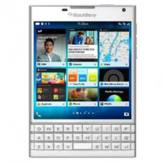 BlackBerry Passport white Smartphone foto