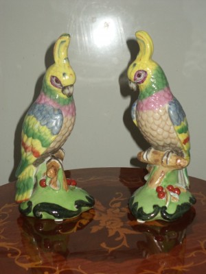 Set de 2 superbe piese din majolica un colorit deosebit marcate foto