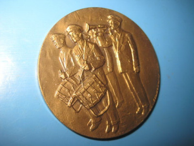 Medalia Muzicala a cantaretilor cu gura din Rhone Franta bronze aurit stare buna foto