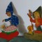 2 pitici din placaj traforat si pictate manual, vechi, vintage, 16.5cm si 18.5cm