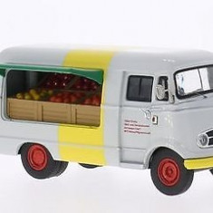 Macheta Mercedes Benz L319 - Premium ClassiXXs scara 1:43