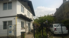 2 corpuri casa in Ploiesti. total teren 300 mp foto