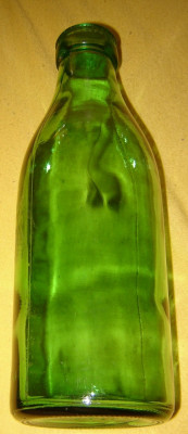 Sticla de 1 Litru Lapte din Perioada Comunista model 3 &amp;quot;A SE CLATI DUPA GOLIRE&amp;quot; foto
