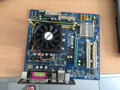 Placa de baza functionala Desktop + procesor AMD Athlon 64 foto