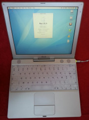 Apple iBook G3 A1005 ( 700 Mhz , 256 MB , 20 GB , autonomie 0 minute ) foto