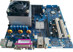 Kit Placa de baza Fujitsu Siemens D2030-A12-GS2, Socket 939, VGA, Paralel, Serial, PCI-Express, DDR + AMD Sempron 3000+ foto