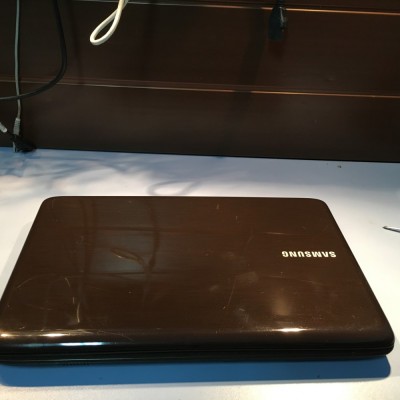 DEZMEMBREZ LAPTOP SAMSUNG R538 DEFECT foto