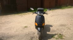 Moped scuter motocicleta Piaggio Zipp foto