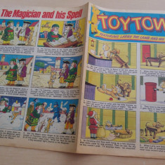 Toytown/ revista benzi desenate