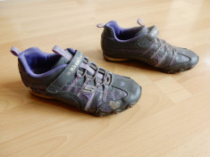 Adidasi Skechers piele; marime 35 (22 cm talpic interior); stare excelenta foto
