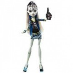 Papusa Monster High Spiritele Vampirilor Mattel Frankie Stein foto