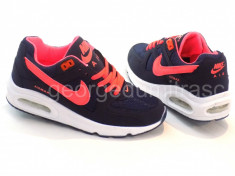 Adidasi Nike Air Max Dama foto