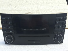 CD-Player Mercedes E-classe w211 s211 DEFECT A2118701290 foto