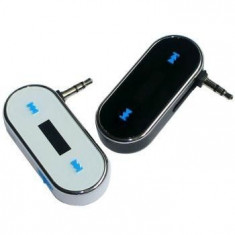 Mini Transmitator FM / Kit hands-free Auto pentru Tableta, iPhone, Smartphone - Ao12 foto