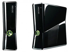 CONSOLA MICROSOFT XBOX 360 SLIM 250GB foto