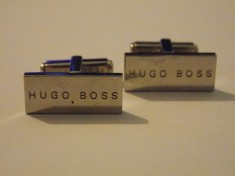 Butoni Hugo Boss foto