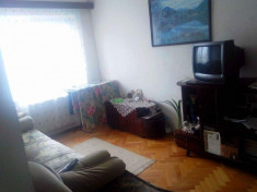 Vand apartament cu 2 camere str. Cerna zona Stadion foto