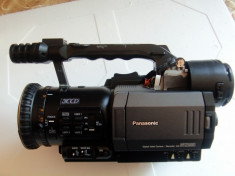 Camera video profesionala Panasonic AG-DVX100B foto