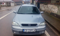 Opel Astra foto