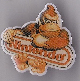Insigna Nintendo foto