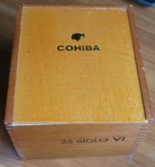 Cutie cabinet din lemn cu 25 trabucuri confectionate manual Cohiba VI , din Cuba foto