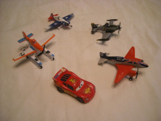 Disney Pixar Planes - 4 figurine Avioane de metal + fulger McQueen foto