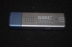 Adaptor wireless USB 2.0 SMC EZ Connect G 802.11g - poze reale foto