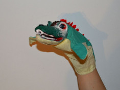 Marioneta teatru de papusi, papusa manuala (pe mana), crocodil, Croco, Croko foto