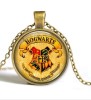 Pandantiv / Colier / Lantisor - HARRY POTTER - HOGWARTS Auriu