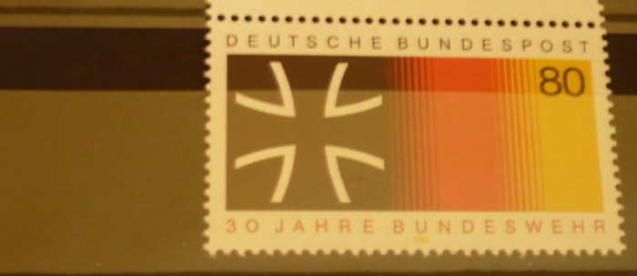GERMANIA 1985 &ndash; DECORATIE MILITARA , timbru nestampilat, B32