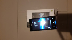 Sony Xperia J foto