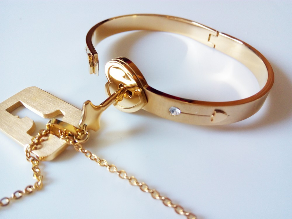 Set bijuterii placate cu aur