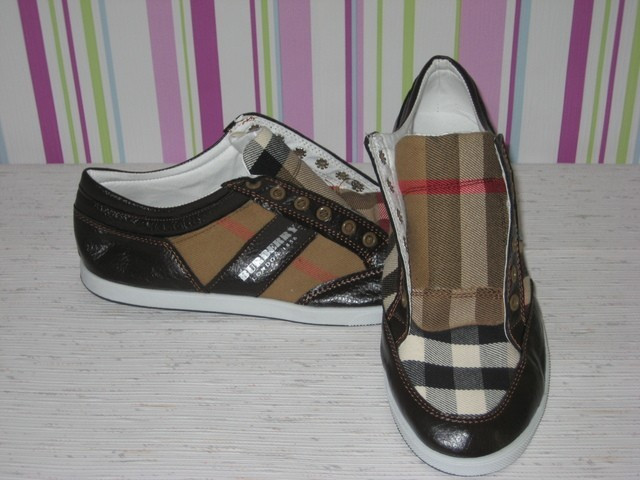 Adidasi discount burberry dama