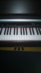 vand/schimb pian electronic /orga Thomann DP 90, ca nou foto