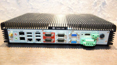 Router / DVR iEi TANK-700 QM67W/2G-R10 foto