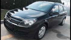 Opel Astra foto