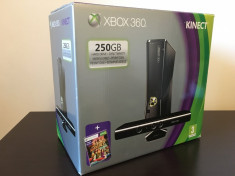 Xbox 360 Slim 250GB + Kinect Sensor + 3 jocuri Kinect foto