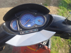 Scuter aprilia foto