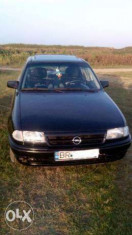 Opel Astra foto