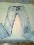 Blugi Dama Bershka Denim Collection, Marime 32/36, Albastru Denim, Croiala Slim/Dreapta, Stare Foarte Buna