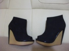 Botine decupate BERSHKA, nr.38 foto