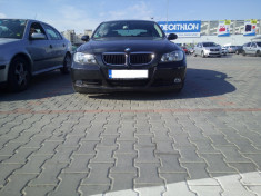 BMW 320i foto