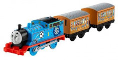 Jucarie Thomas &amp;amp; Friends Trackmaster Motorized Railway Red Vs. Blue Thomas Train foto
